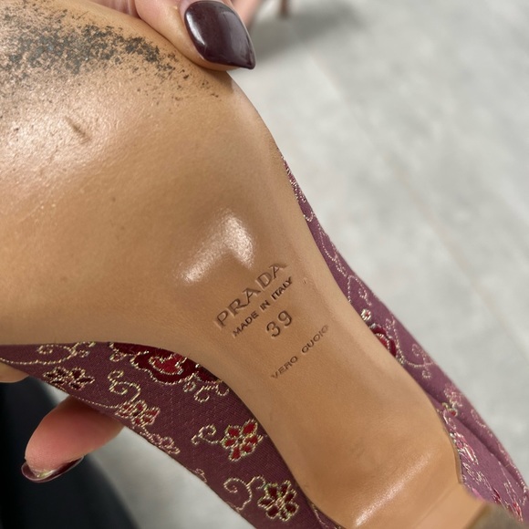 PRADA Purple Brocade Heels - Picture 4 of 8